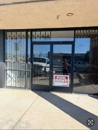 Large Unit D Available For Rent in Highland CA 1