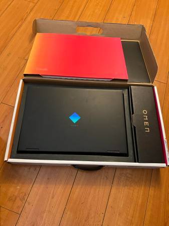 HP OMEN Laptop para juegos 15.6" intel i7-10870h / 16 GB de RAM / 500 GB SSD / GFORC - $800 (Valley Village)63471349838721122