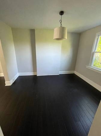 $1,100 / 2br - !Discover this freshly updated 2-bedroom, 1-bath home offering modern (Pittsburgh, PA)64013204765187121