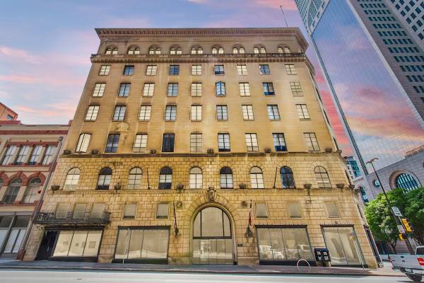 Impressive Precision. Artfully Constructed. Historic Loft. 1