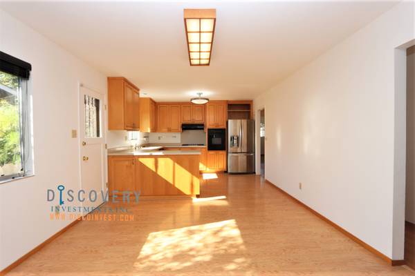 $3,975 / 3br - 1319ft2 - Casa de tres dormitorios en Upper Dimond (oakland este)63850427792643123