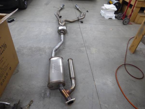 USED 2017-2020 HONDA RIDGELINE MAGNAFLOW CAT BACK DUAL EXHAUST SYSTEM 1