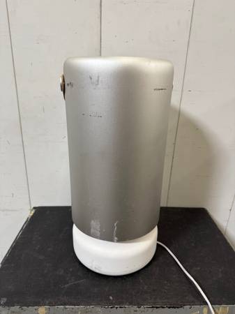 MOLEKULE AIR PURIFIER 1