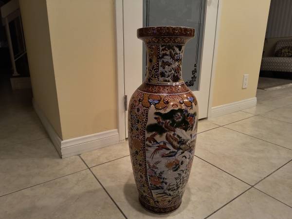 Vase 1