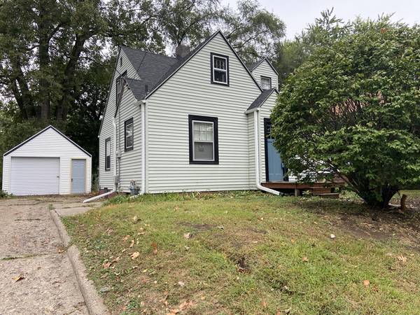 $210,000 / 3br - 1100ft2 - 3 bedroom, 1.5 st w/ lots updates Highland Park/Oak Park Neighborhood! (Des Moines)64308498704643122