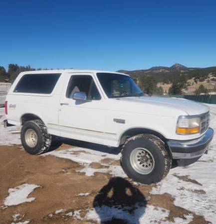 1995 Ford Bronco 4 X 4  Full Size - $7,995 (florissant)63621827371777122