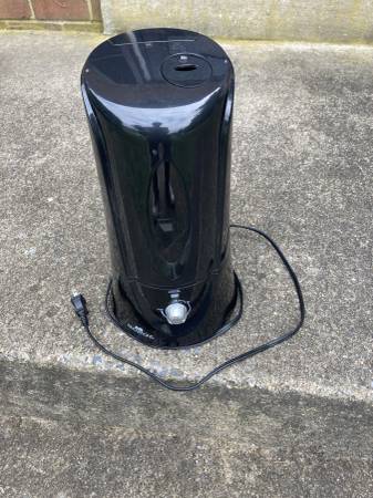 Air Innovations Humidifier 1