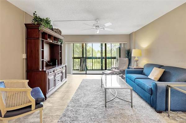 $2,000 / 2br - 1070ft2 - Furnished 2br/2ba condo, annual rental! Make yourself at home! (Clearwter)64178775115778121