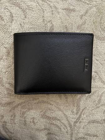 Men's TUMI Wallet 1