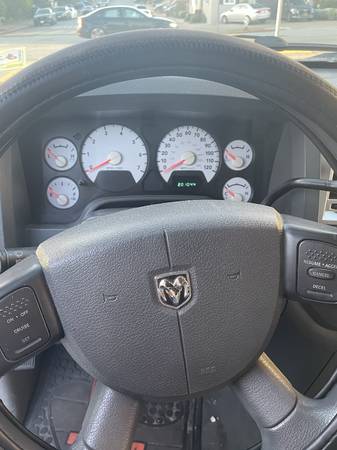 Camioneta Dodge Ram en venta - $5,550 (Sunset / Parkside)63469889191937124