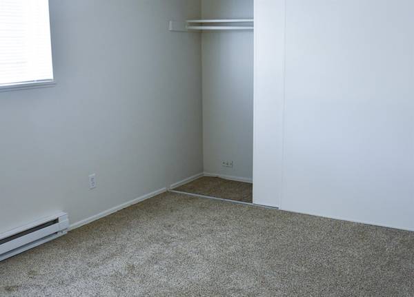 $1,215 / 1br - FREE MO & SAVE $500 MORE + Large 1 Bed - Diverse, Multi-generational (Wilkes-East)63867269394691121