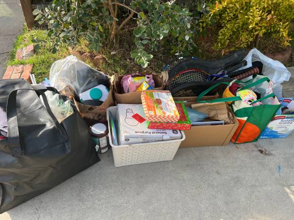 Free pile! Household, garden, games, etc. 1