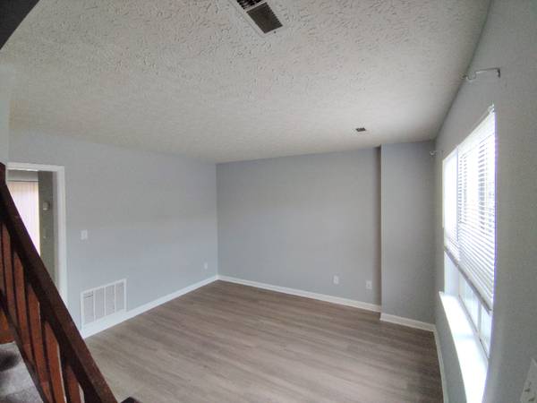 $1125.00 / 2br - 948ft2 - Timberlake 2 Bedroom Townhouse | $1125/mo | AVAILABLE NOW63851969479043124