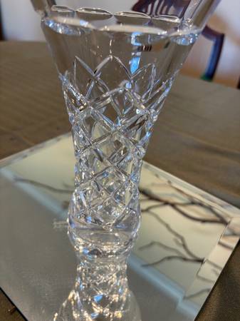 Crystal Flower Vases!  $20 each 1