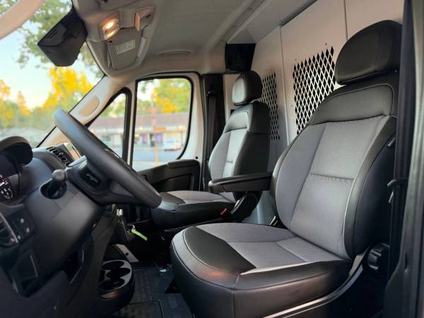 2025 RAM ProMaster - Photo 13
