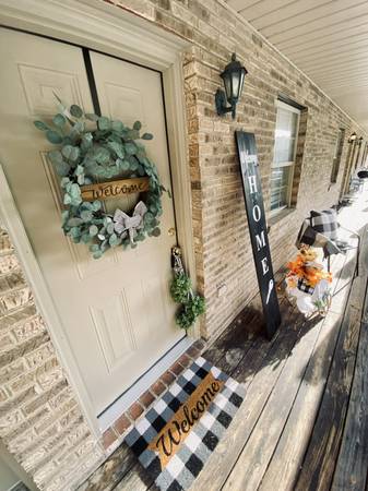 $895.00 / 1br - Charming 1 Bed Apartment in Johnson City | $895/mo | Prime Location63906792616707121