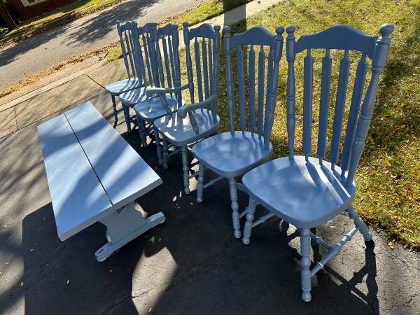 Chairs 6 Chairs - $50 (Waukesha)63470635129731121
