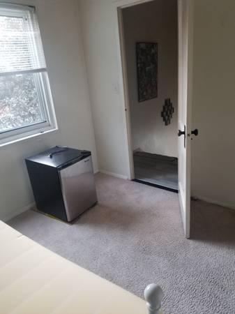 $1,000 / 3br - Snuggly Private Room For Rent (ingleside / SFSU / CCSF)63946804344578121