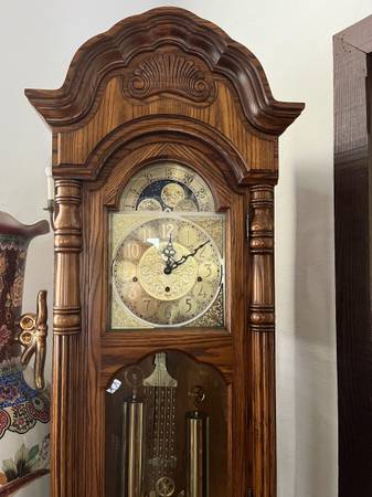 Sligh Solid Oak Grandfather Clock 1