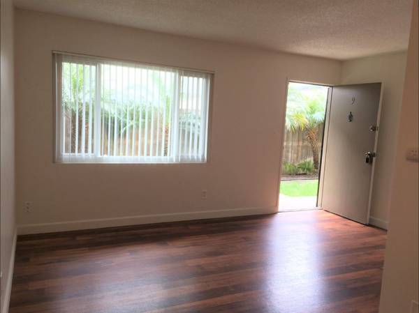 $1,725 The Ni-Si! PB STUDIO! Lavandería en el lugar! (San Diego)63865482211713123