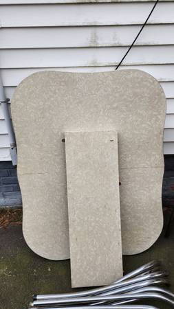 Vintage table and chairs 1