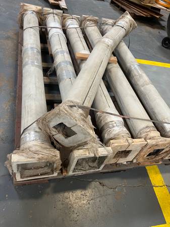 8 feet  feet tall Concrete Columns 1