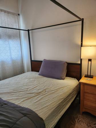 Private Room for Rent – $800 a month with utilities 1