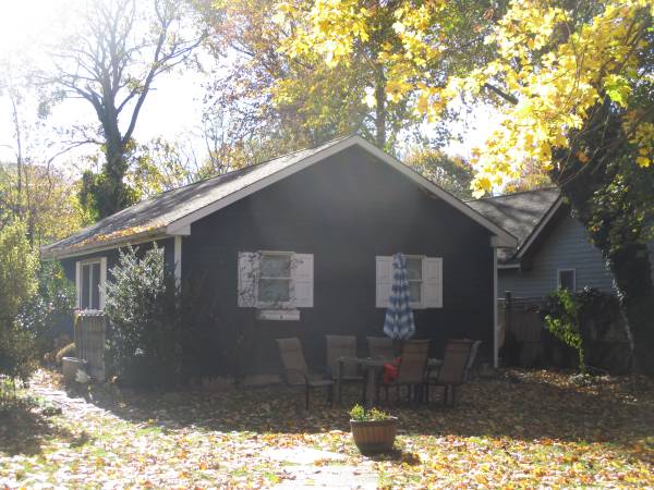 Cottage for SUMMER RENTAL, ONE BEDROOM, large, NO PETS! May1st 1