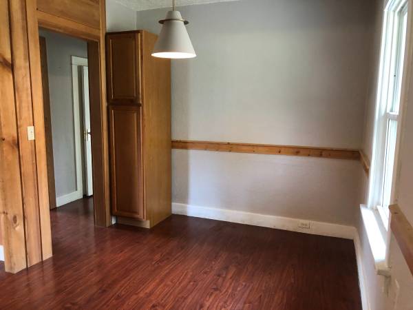 $1,750 / 2br - 792ft2 - 535 SE Side St (Pullman)63689276021249124