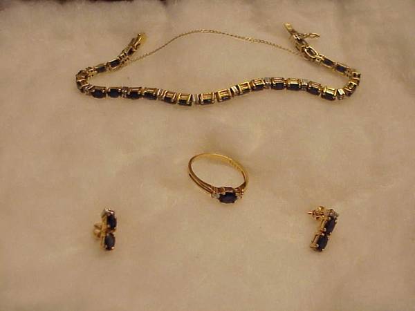 18KT Gold Swiss Sapphires & Diamond Set 1