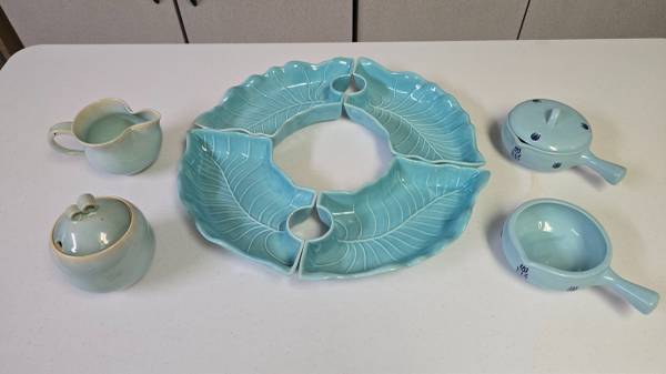 Serving dishes Vintage 1