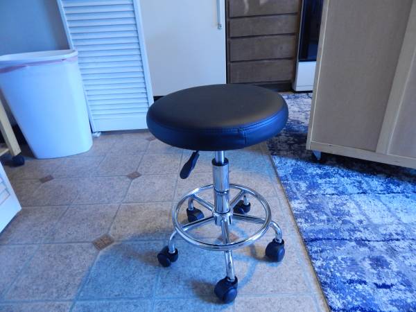 Rolling Padded Stool 1