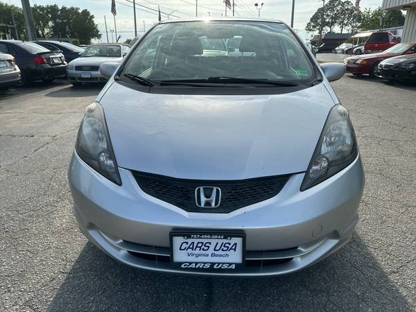 Honda Fit 5dr HB Automático 2013 - $6,495 (Virginia Beach)63621714856835123