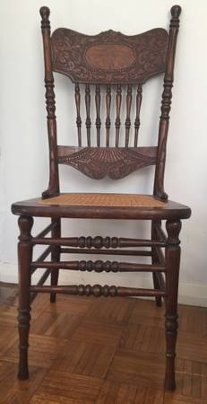 Antique Spindle Oak Chair 1