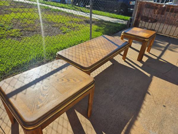 Large Coffee Table with 2 side tables gold trim 1