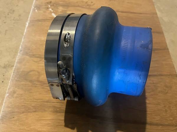 Silicone Hump hose 4" x 5" 1