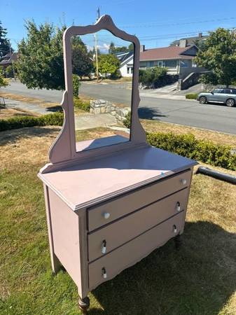 Dresser with mirror 1