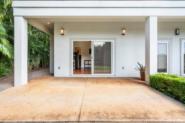 $1,800 / 1br - 350ft2 - 🌴 Walk to Beach, Fully Furnished Studio, 20 mins to Maui Hospital (Kihei)63686727247361120
