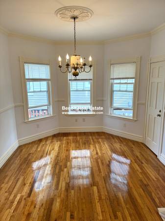 $2,600 / 1br - Beautiful Renovated 1 BR Apt, Great Location ,W-D in Unit, Parking (Somerville near Davis Sq and Porter Sq & Redline T)63871206675841121