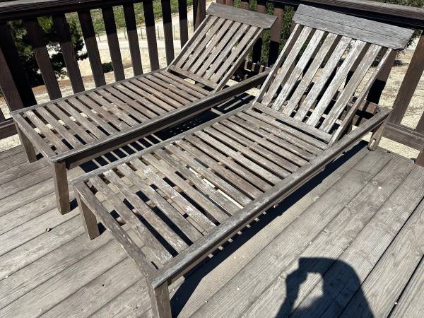 Lounge Chairs 1