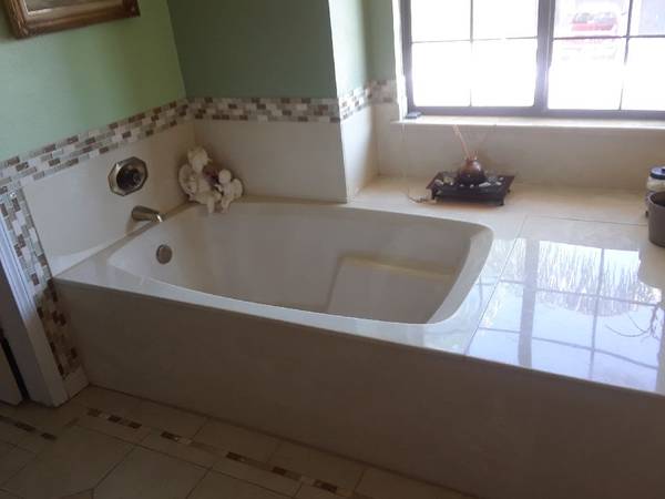 $1,250 / 4br - ***Master Bedroom Available in a Great Home in DUTCH HOLLOW (Modesto) (North Modesto)63654930420867123