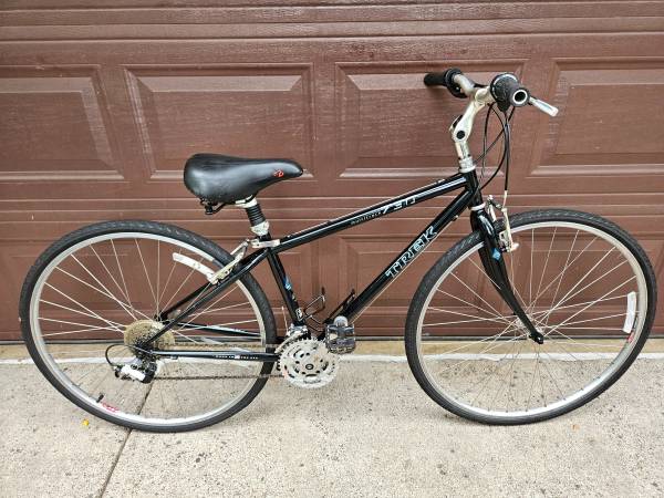 Trek 730 Multitrack 21 Speed Hybrid Bike 15 Inch Bicycle 1