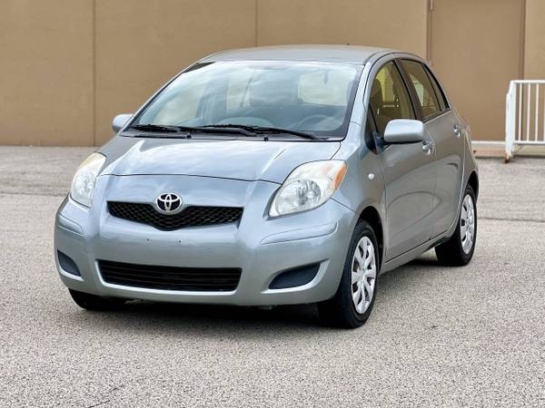 2010 Toyota Yaris - $6,500 (Glenview)63616745351171122