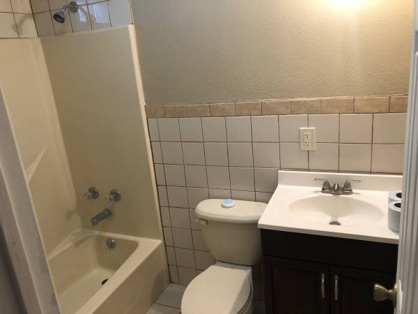 $800 / 1br - HOUSE FOR RENT/CASA DE RENTA (LAREDO)63662019278337122