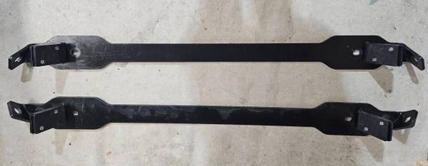 Bed-Mounting Brackets for Four Wheel Camper Fleet 1