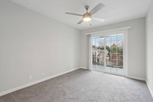 $2,224 / 1br - 621ft2 - Área de barbacoa al aire libre, amplio patio/balcón, salón social (alameda)63695896481281124