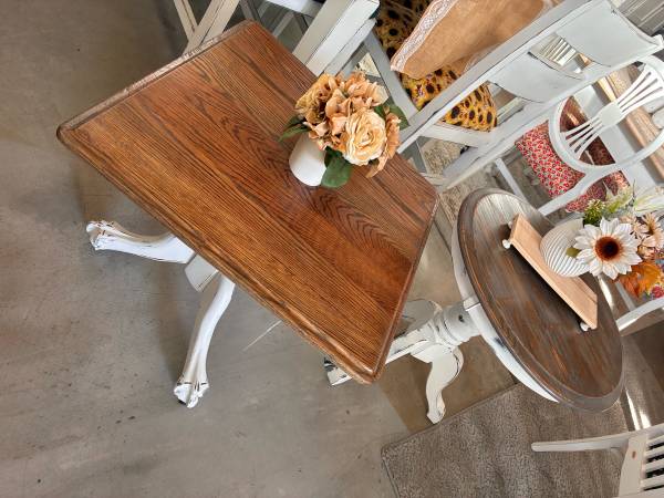 Single accent / side table 1