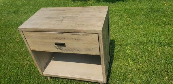Nightstand 1