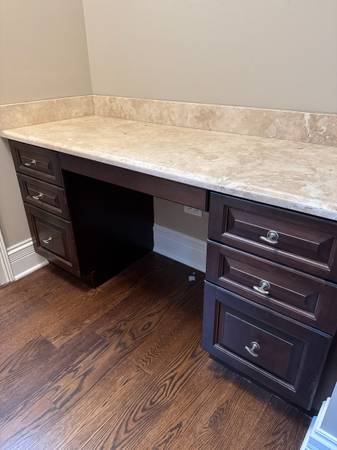 Built in desk 1