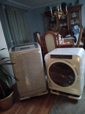 Panda apartment size washer and dryer 1